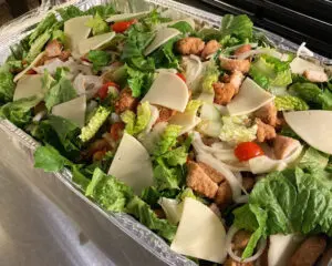 Delicious salad with chicken